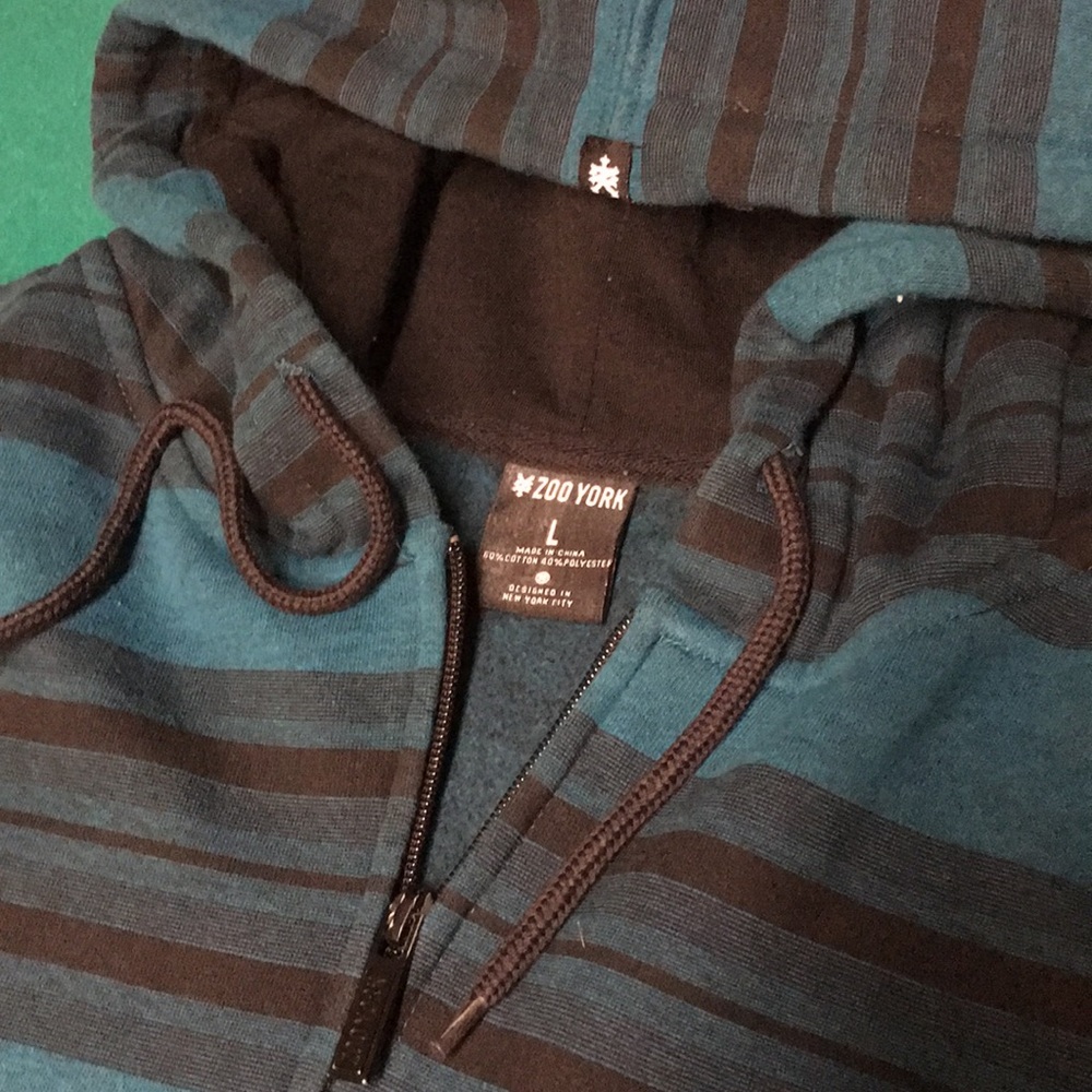 Authentic Zoo York zip up hoodie Large